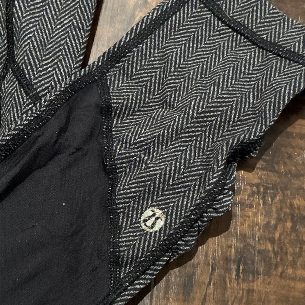 lululemon athletica Charcoal Leggings - Picture 2 of 4